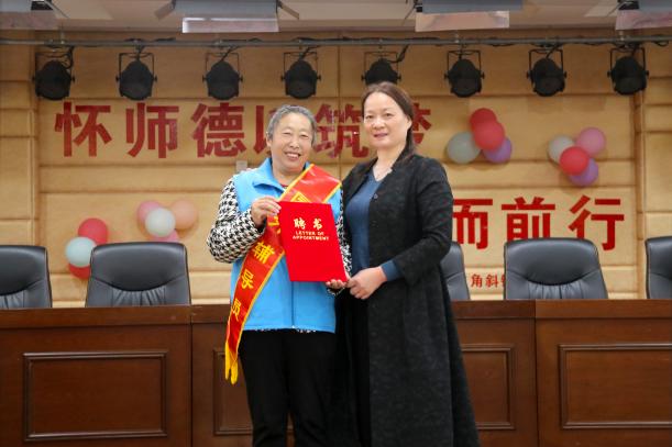 ebaa2af0c75145eb89f6f4128f5eb0b2.jpg
