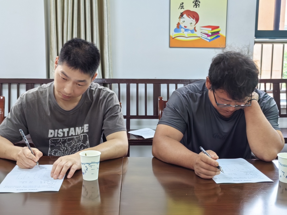 b6b9e5a3b5a14e63b6dc26679331d545.jpg b6b9e5a3b5a14e63b6dc26679331d545.jpg