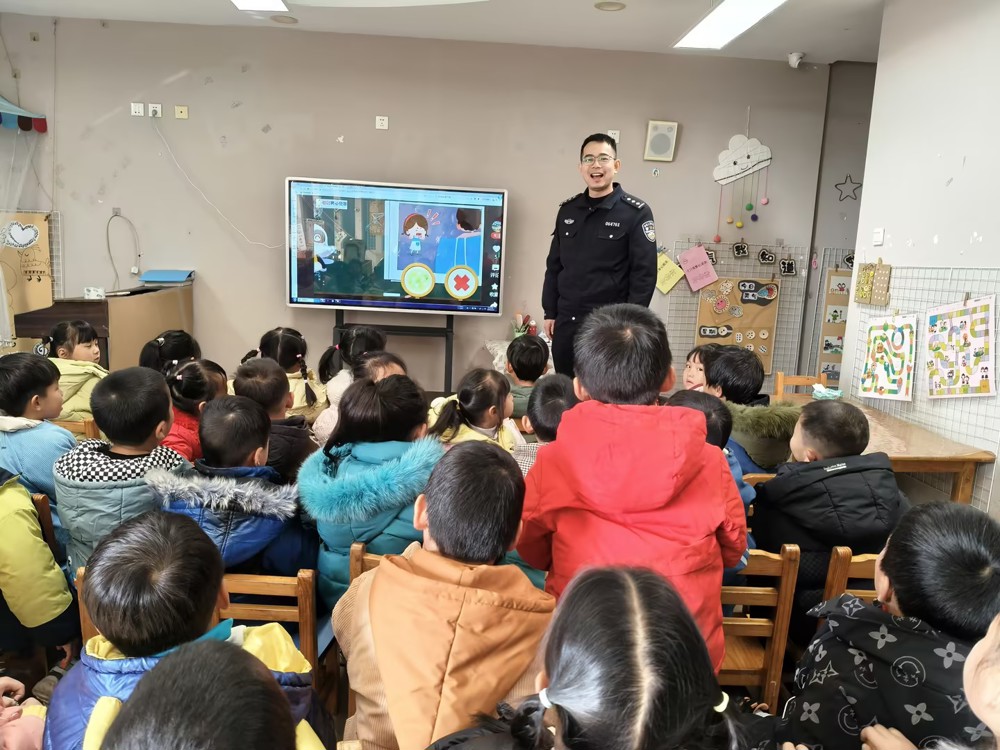 9748e2e8a4274fb8b635b90bab83277a.jpg 9748e2e8a4274fb8b635b90bab83277a.jpg